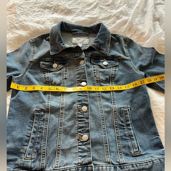 Time & Tru Blue Jean Jacket - Picture 3 of 10